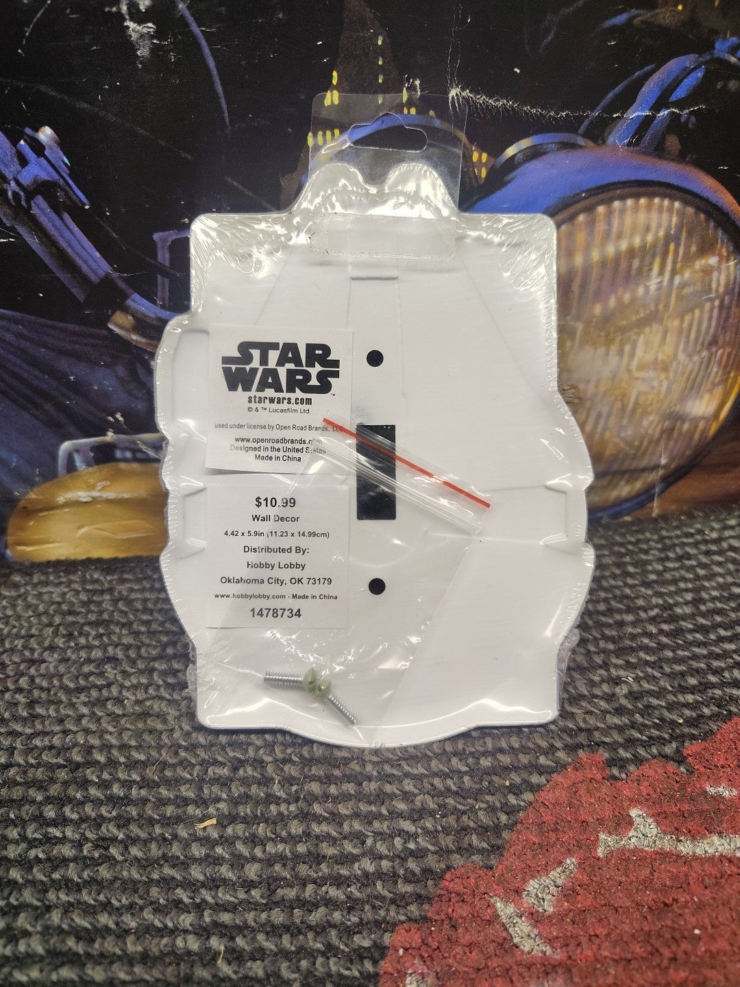 STAR WARS MILLENNIUM FALCON LIGHT SWITCH COVER