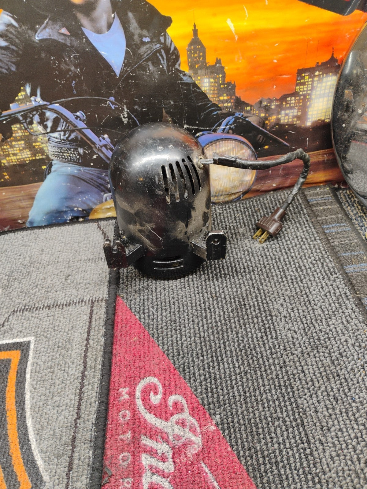 Collectible 1970's siren horn air raid police vintage cold war display item