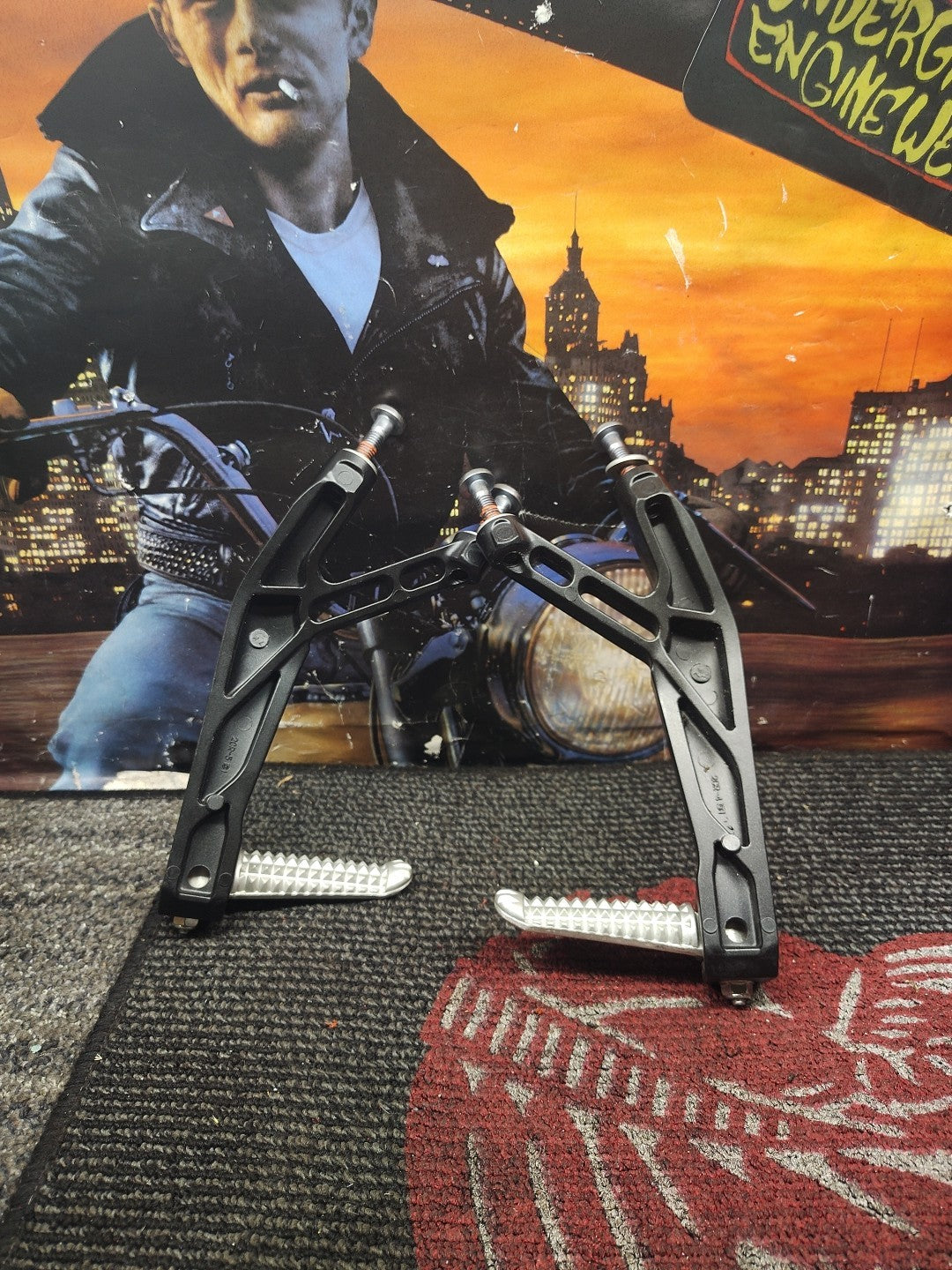 17-20 2018 YAMAHA YZF R6 AFTERMARKET REAR BACK PASSENGER PEG SET PAIR