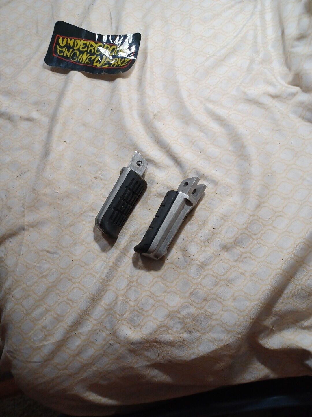 Honda CB500 F 2013 Front Rider Pegs LHS & RHS New 4/24