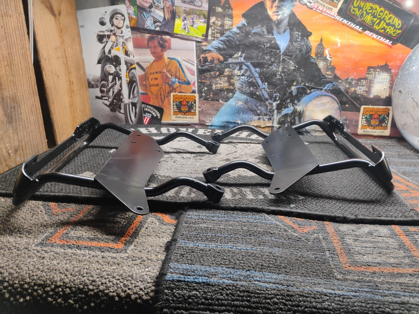 harley saddlebag brackets softail hard bags Fatboy Deuce Genuine Oem Pair