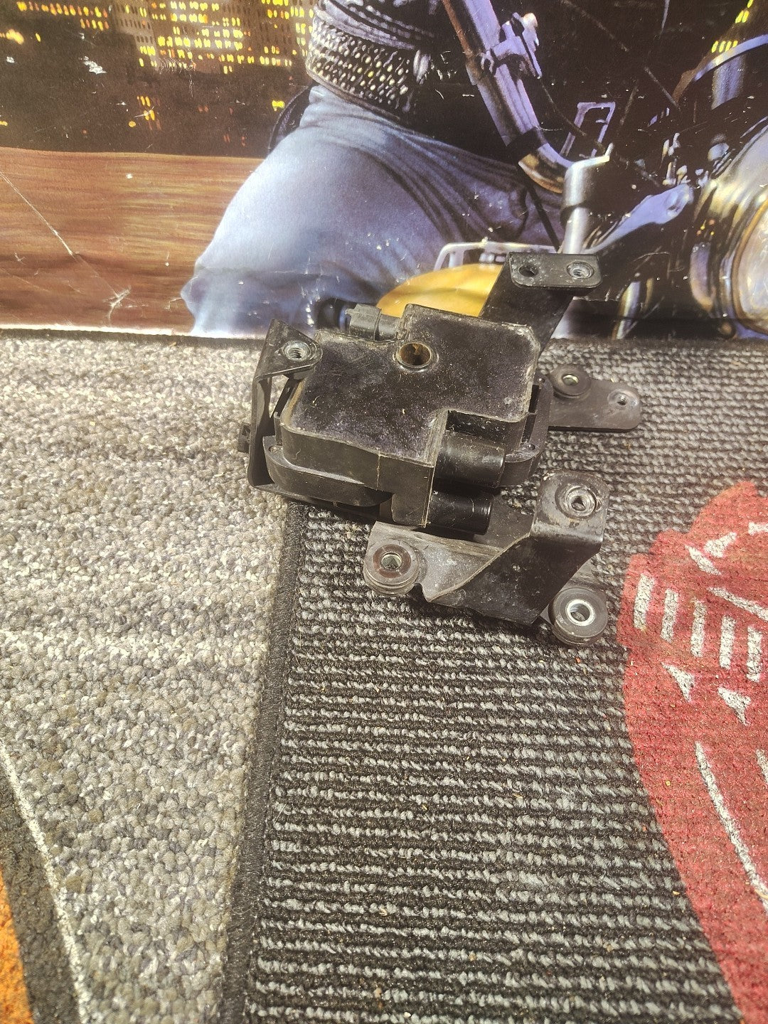 Indian Chief Chieftain Roadmaster Springfield Ignition Coil & Horn Mount Bracket