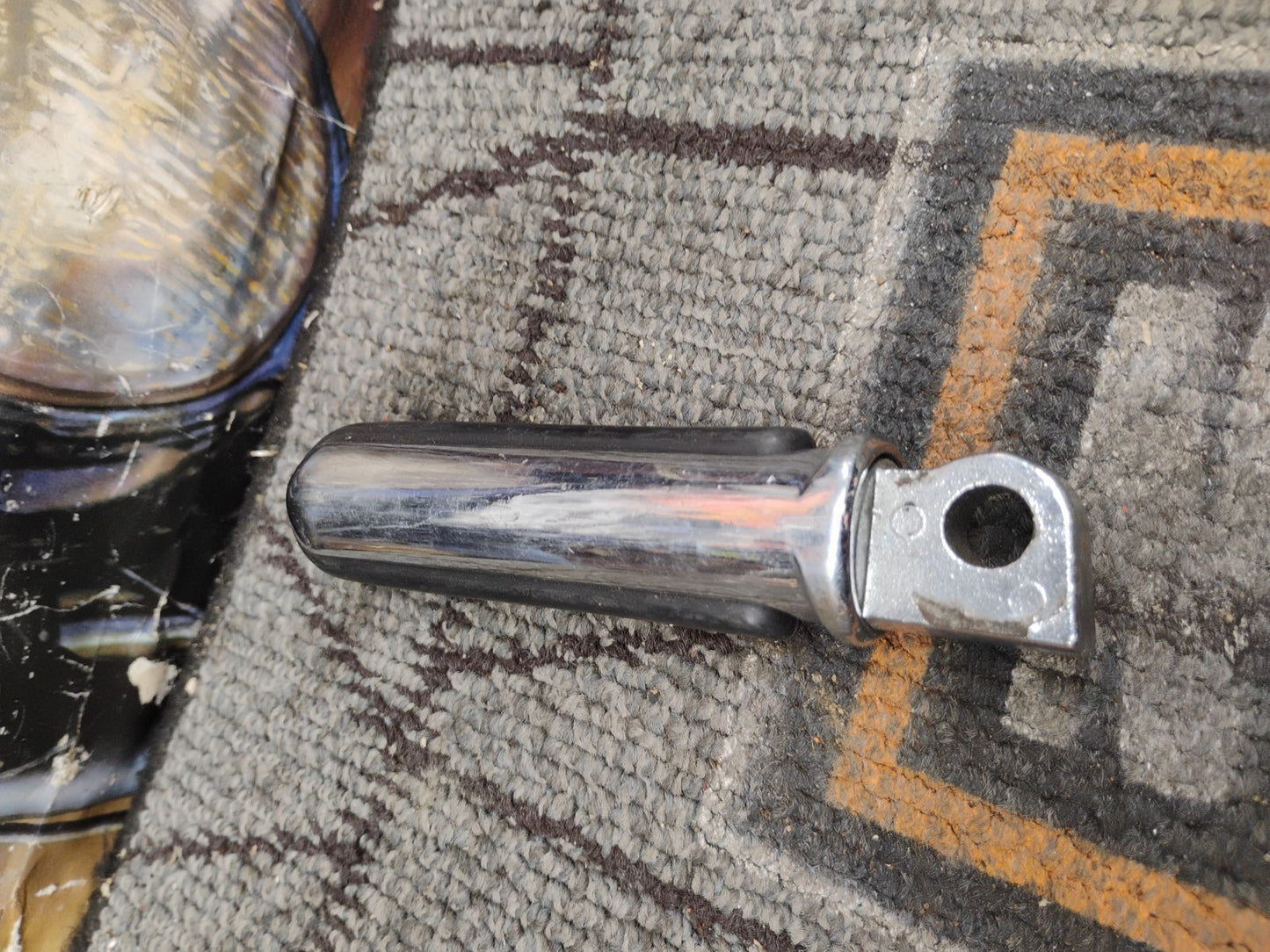 979 D HONDA VTX 1300 C 2005 AFTERMARKET REAR PEG Left