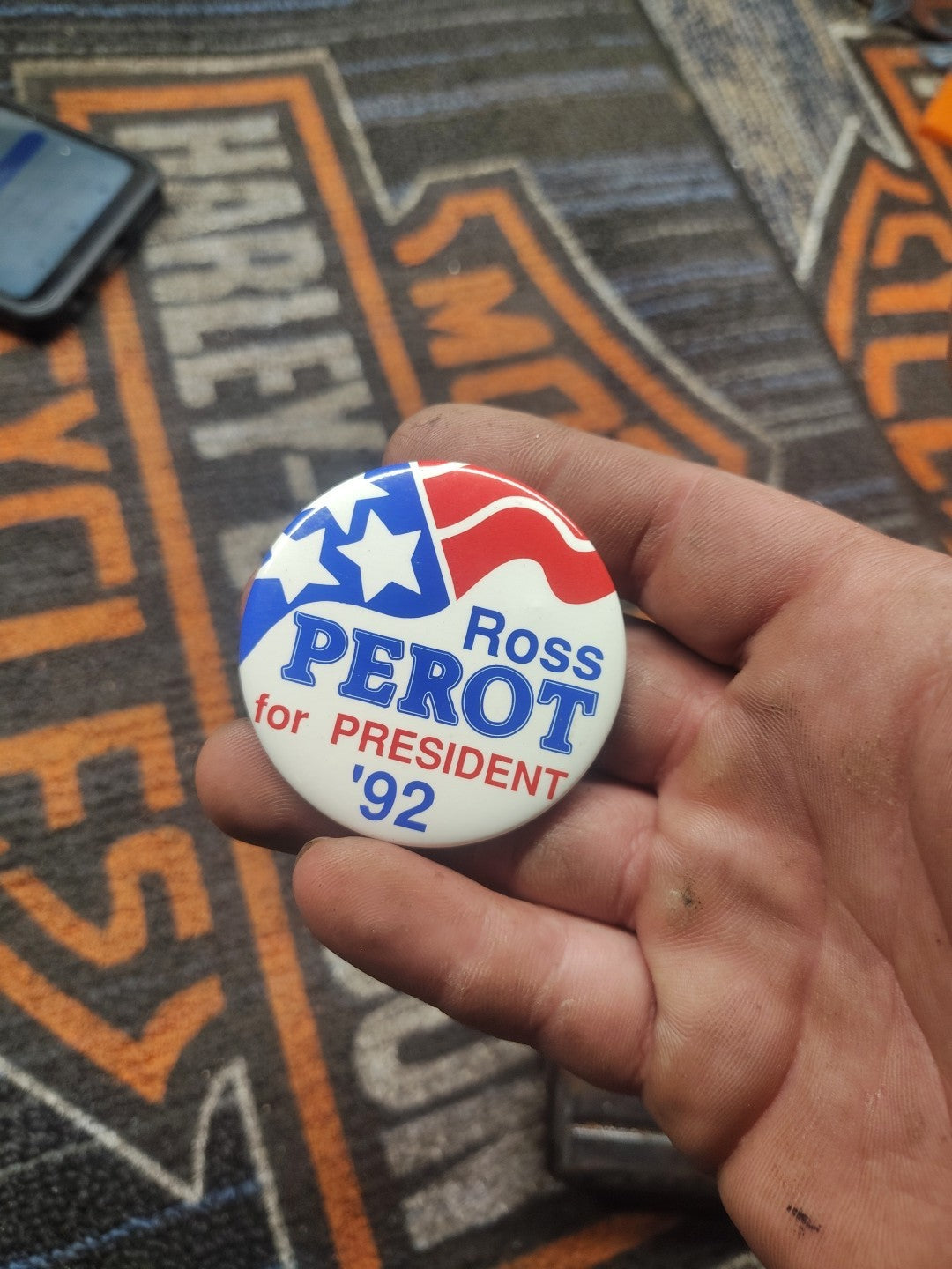 ROSS PEROT FOR PRESIDENT 1992 BUTTON