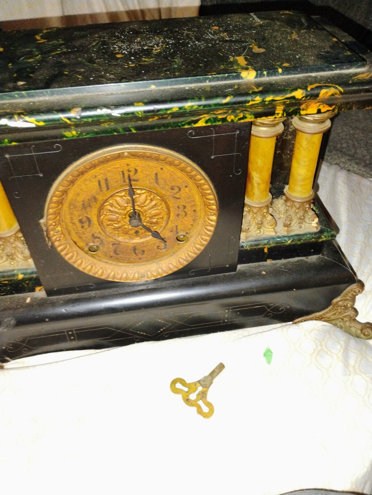 ANTIQUE SETH THOMAS 1880's - 1890's ADAMANTINE MANTLE CLOCK