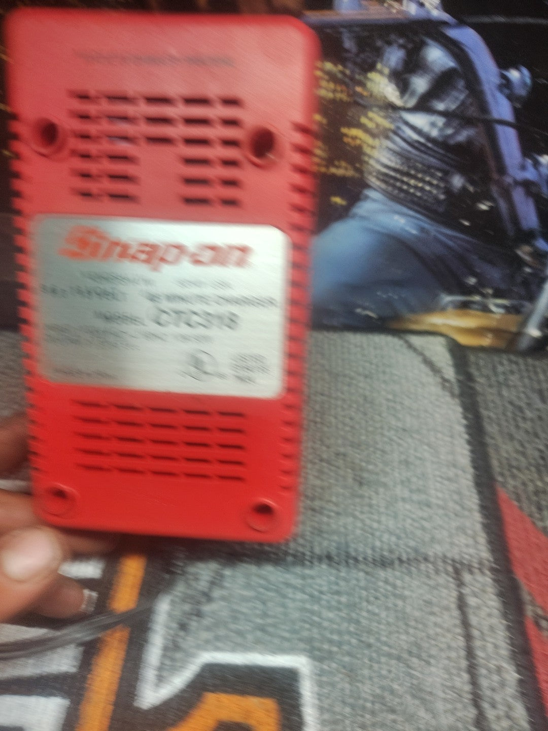 Snap on CT 3850 cordless impact needs batteries