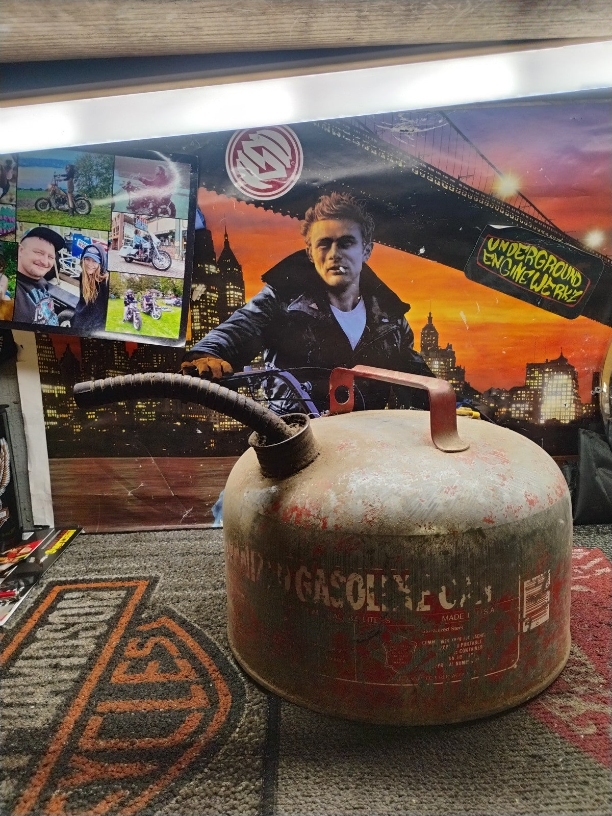 2.5 Gallons Eagle Gasoline Vintage Kerosene Oil Can Gas Can Metal Can