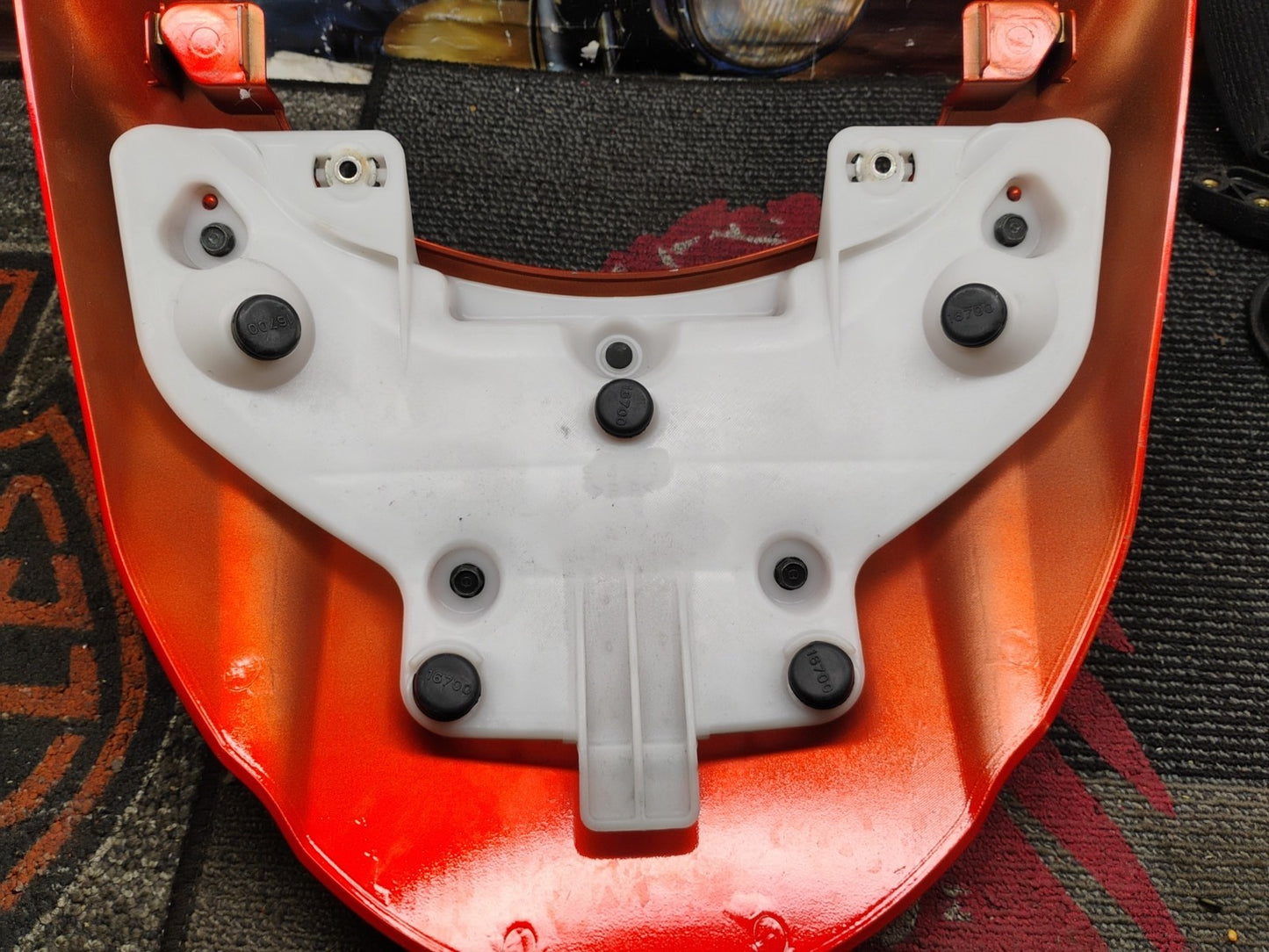 '06-17 Suzuki VZR1800 Rear Seat Tail Cover S48G