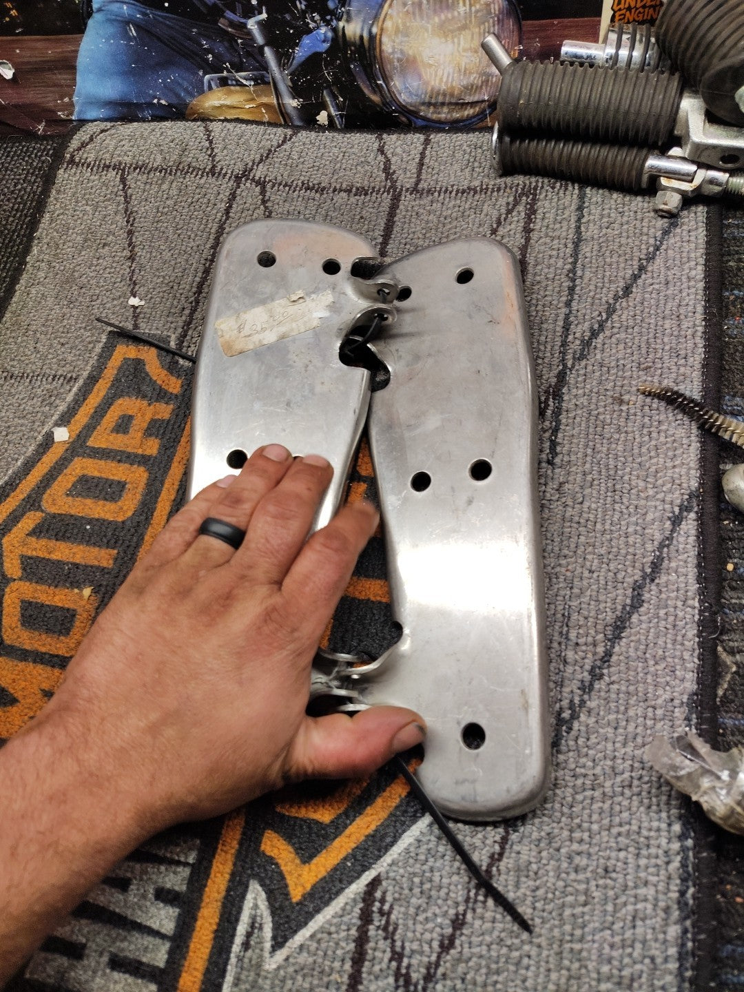 NOS Genuine Harley 2005-2017 Softail Floorboard Bottom Pair 50624-05