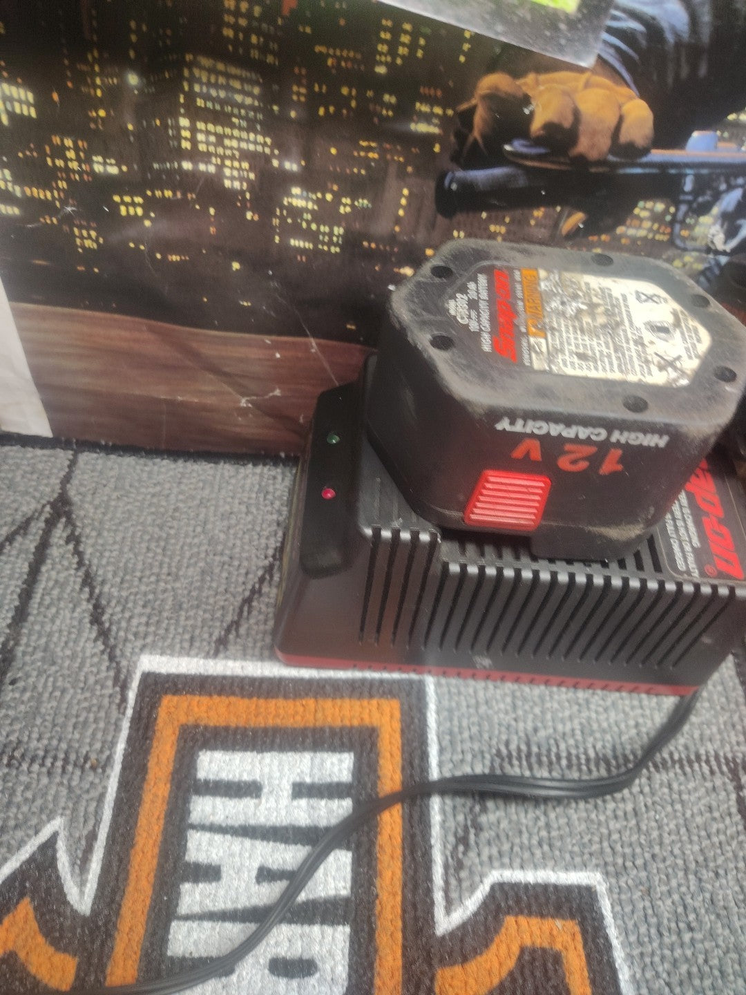Snap on CT 3850 cordless impact needs batteries