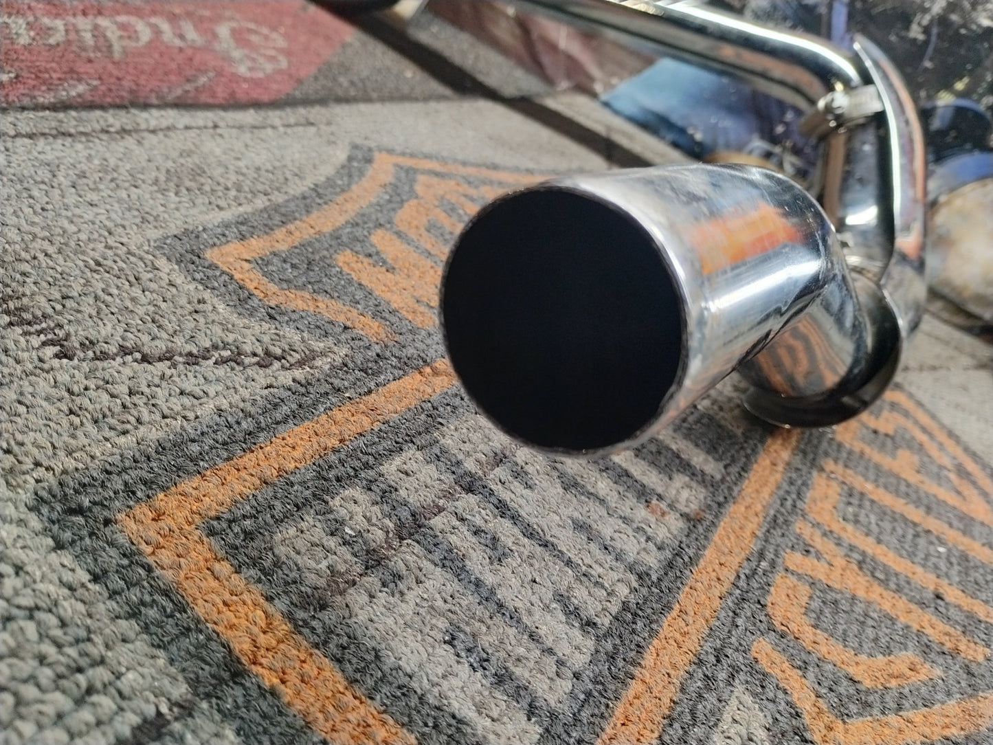 Harley-Davidson OEM Chrome Crossover Pipe '17-Later Trike Tri Glide