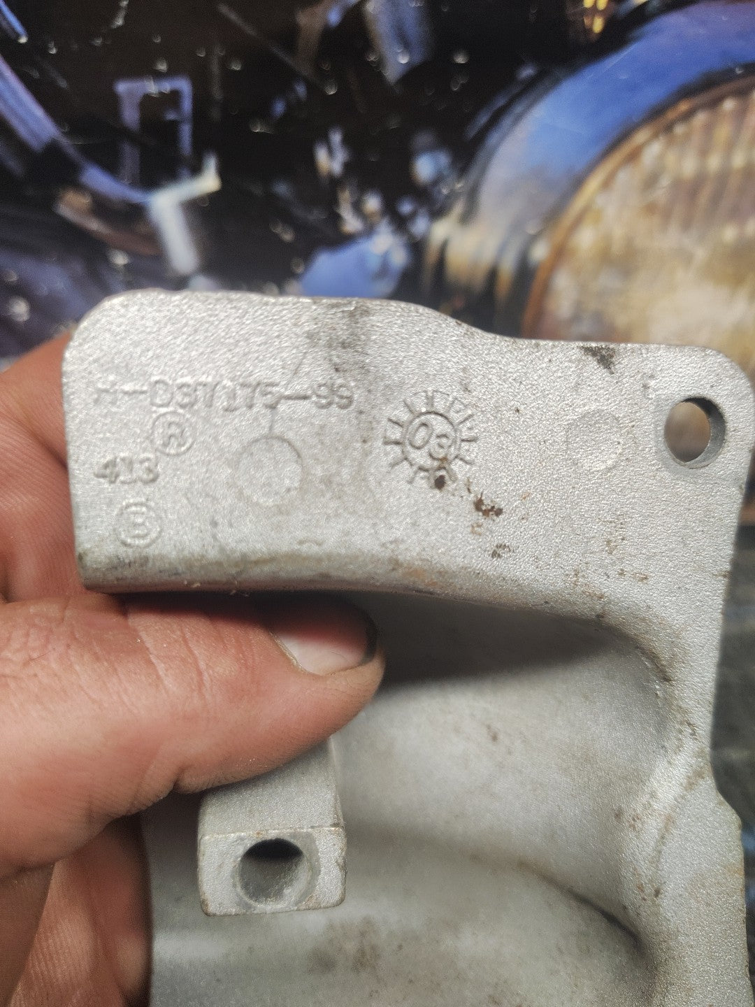 Harley Davidson Road Glide Electra Glide OEM Oil Lines Cover Silver 37173-99