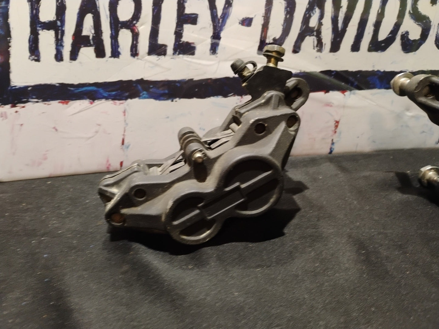 Triumph 1999 Sprint 955 Front Brake Calipers Left Right T2020398