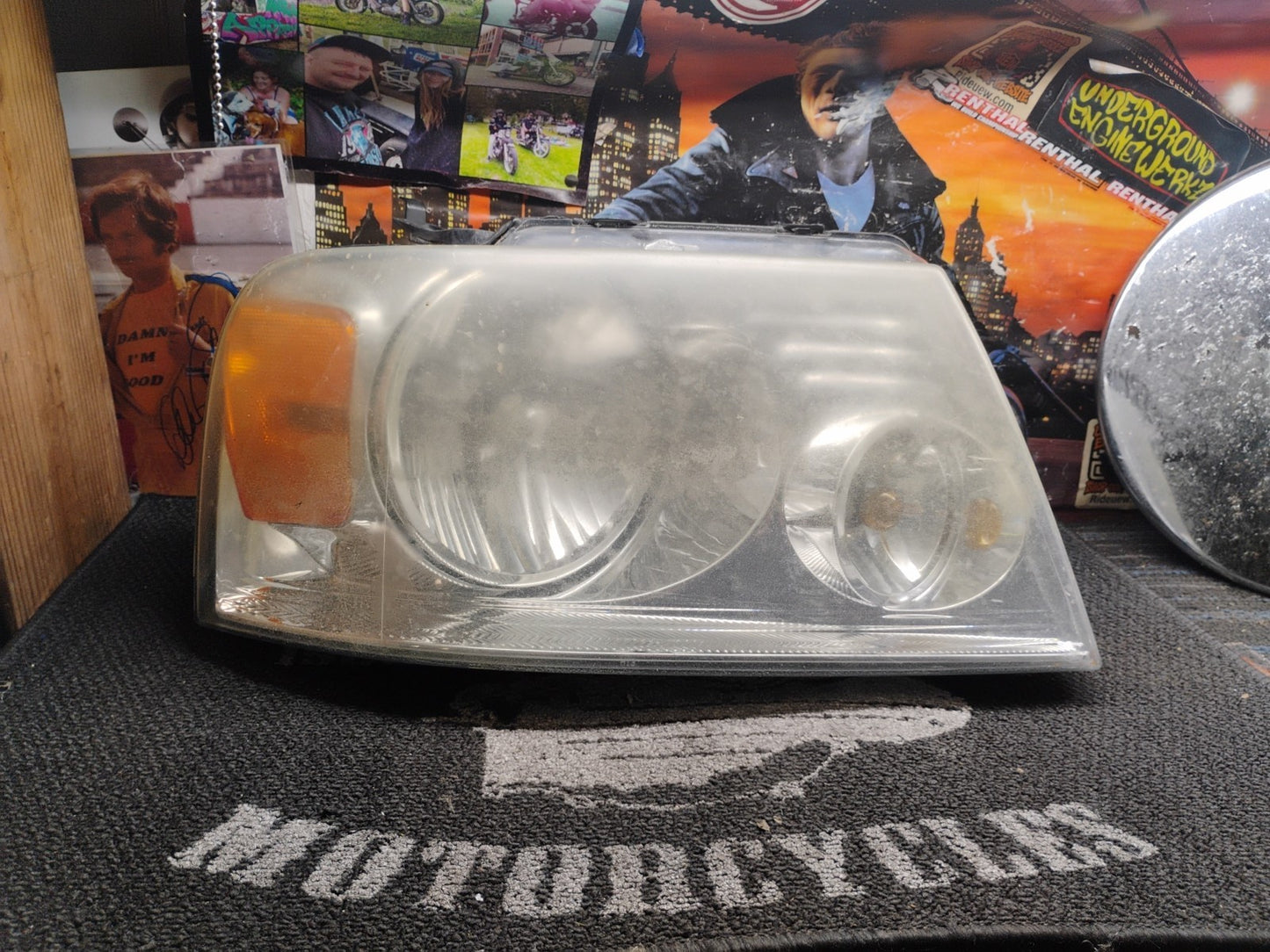 OEM 2004-2008 Ford F150 Passenger Right Headlight Assembly RH 7L34-13005-A F-150