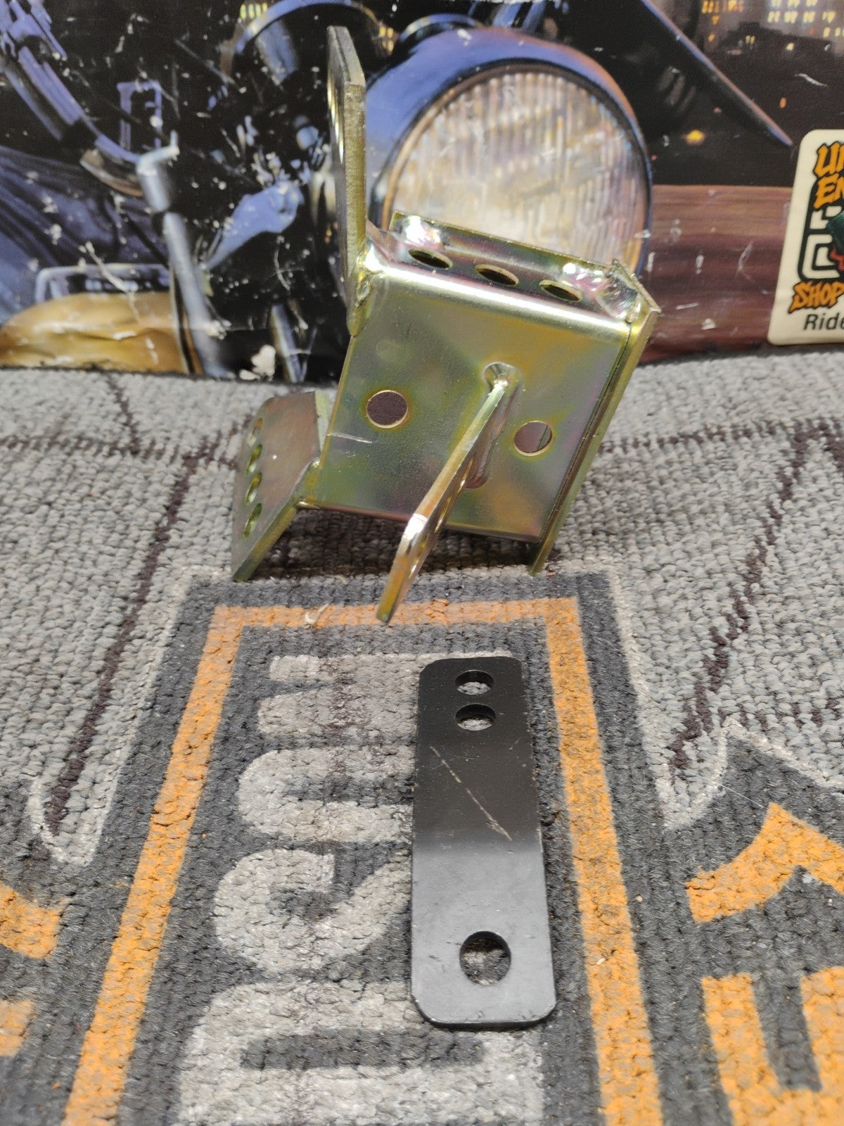 HARLEY DAVIDSON GENUINE TOURING RIDER BACKREST MOUNT