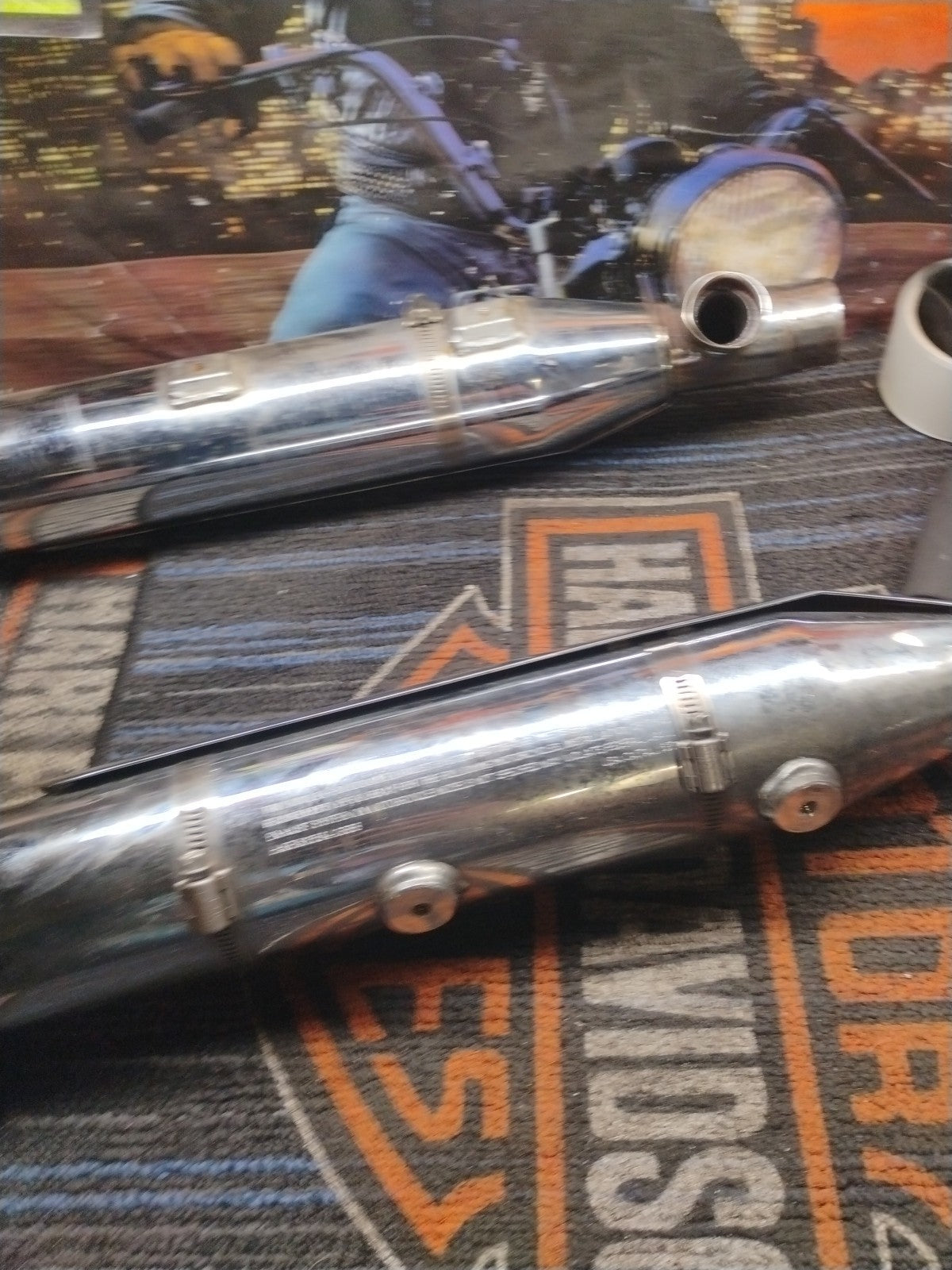 HARLEY DAVIDSON 00-06 SOFTAIL MUFFLER & HEADERS 65413-00 (SCUFF ON MUFFLER)