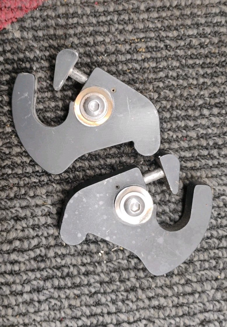 Detachable Rotary Docking Latches for Harley Davidson Sissy Bar and Luggage Rack