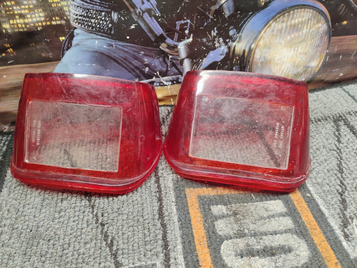Harley- Davidson Tail Light Assembly Lens Sportster Dyna Softail Road Glide