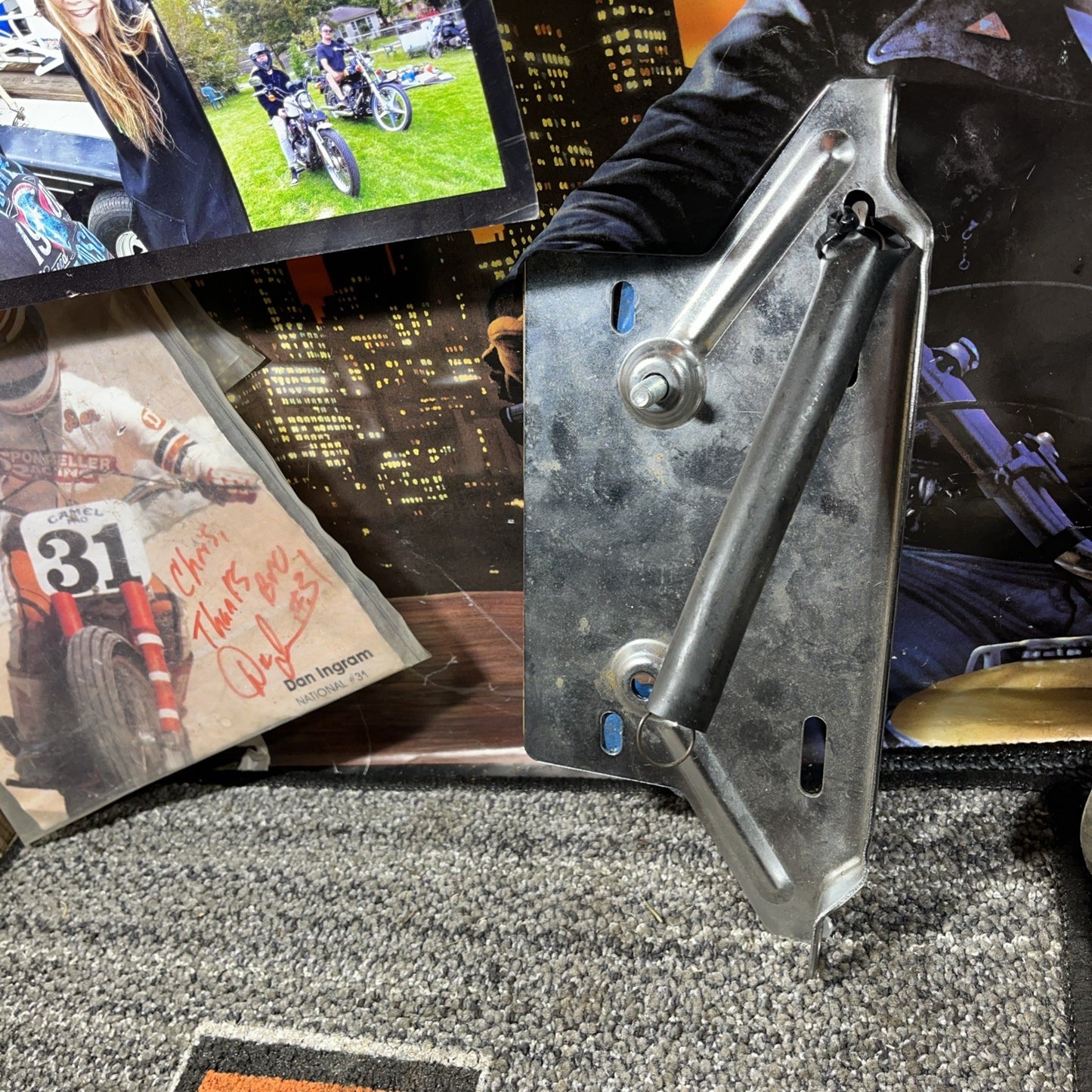 2006 Harley Touring FLHTCUI Electra Glide Rear Frame Guard Plate Holder 53422-