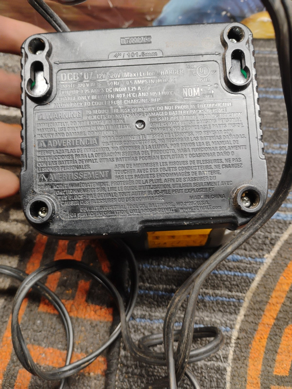 DEWALT DCB606C Flexvolt 60V Max Li-Ion Starter Kit