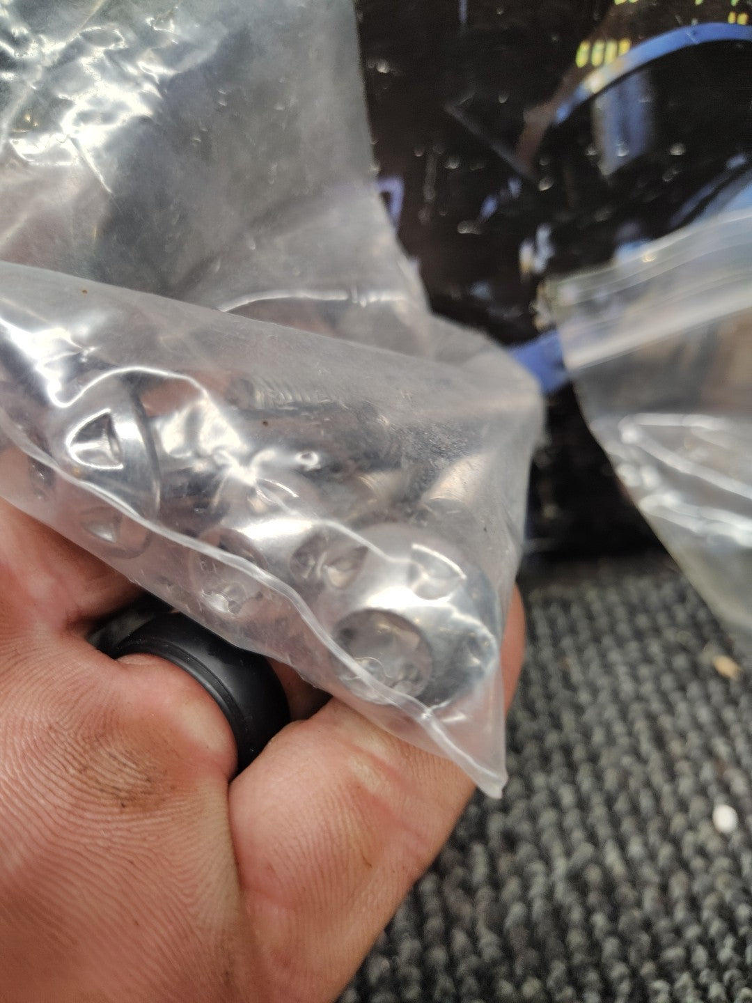 TRIUMPH STREET TRIPLE 675 R FRONT BRAKE CALIPER MOUNT BOLTS TITANIUM BOLTS RACE