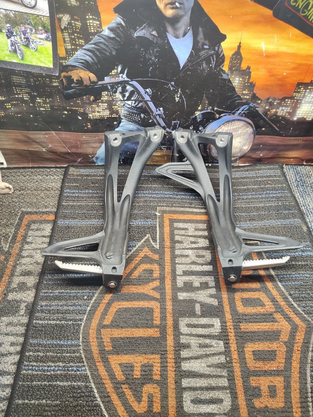 Triumph Speed Triple R Genuine Tandem Step T0401A08 First Come First Served