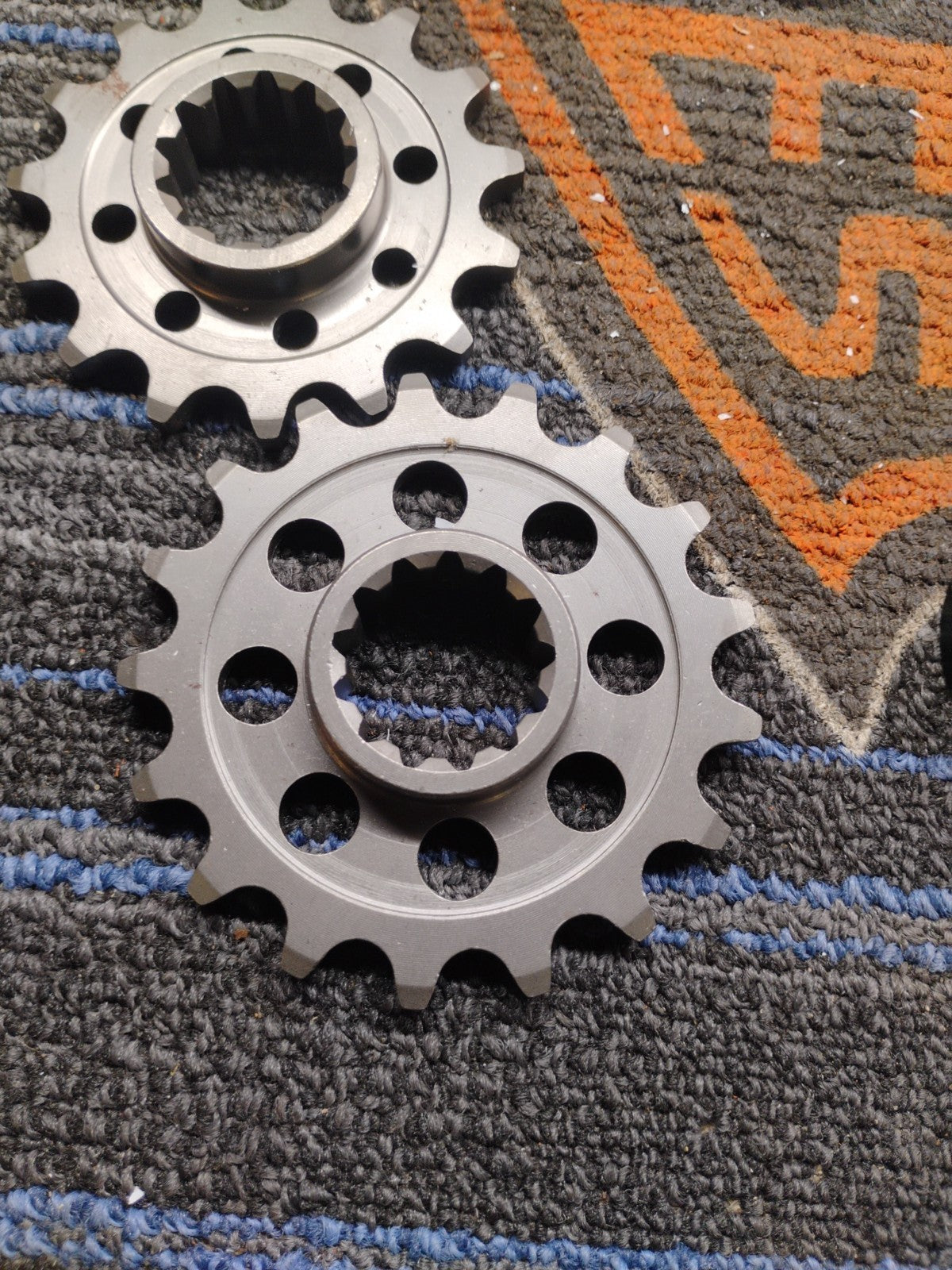 01 BMW Hp4 Racing Motorcycle Sprocket Set 71 11 8 405 217 OEM 1 Set