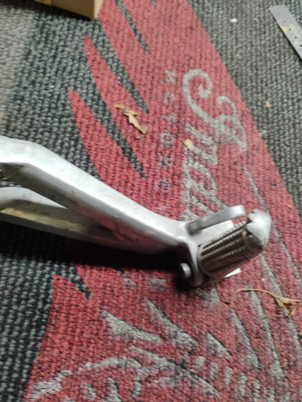 1999-2002 Yamaha YZF R6 Right Rear Passenger Footpeg Foot Rest Mount OEM