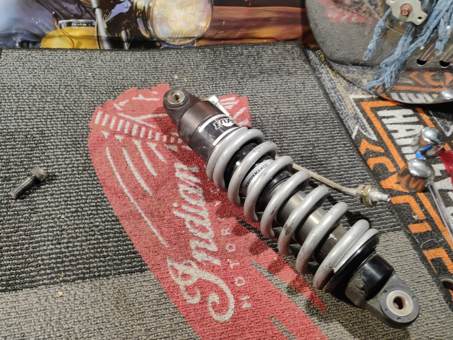 2014 INDIAN CHIEFTAIN ROADMASTER FOX REAR SHOCK ABSORBER SPRING