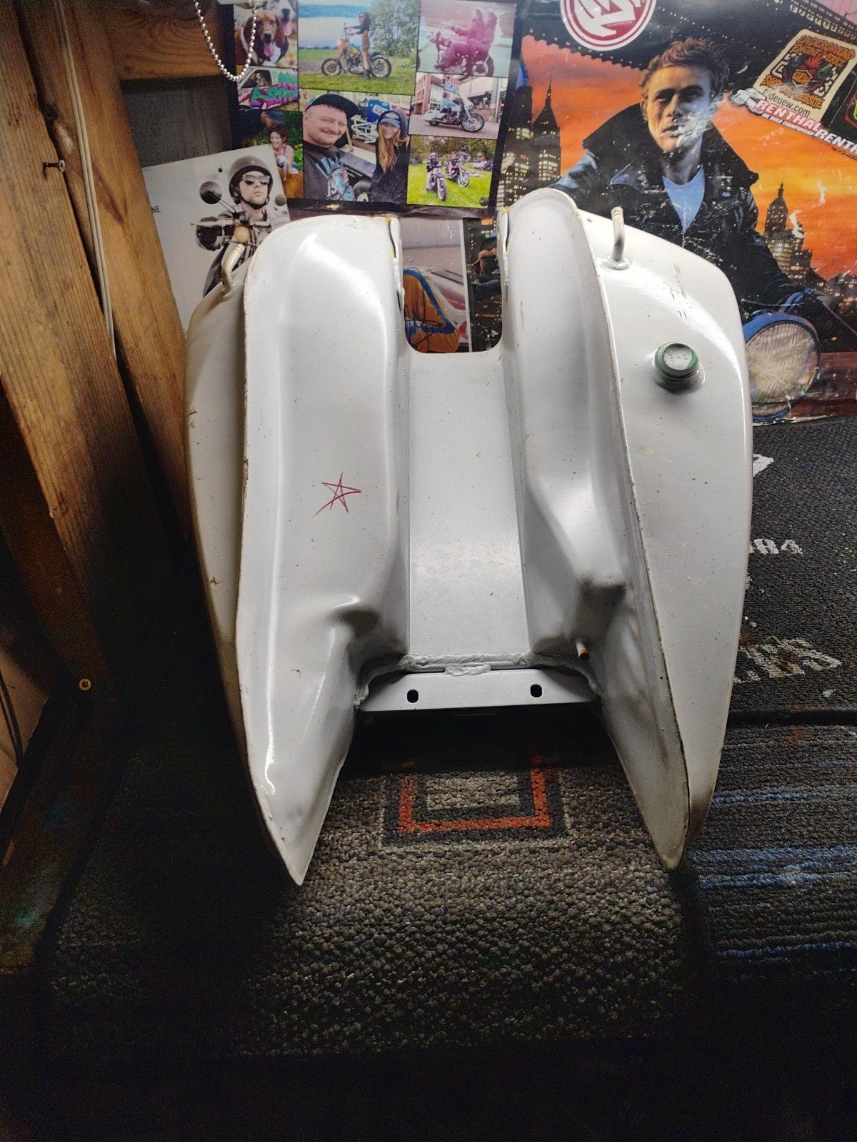 1985 Artic White Champagne Gold Sample Electra Glide Tank