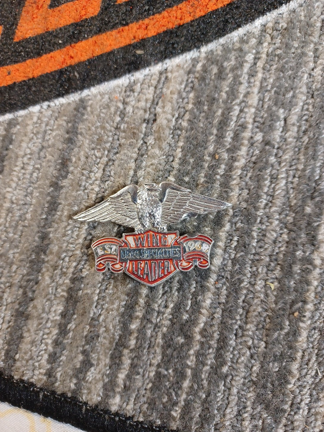 VINTAGE WING LEADER DRAG SPECIALTIES EST 1968 Motorcycle Badge COLLECTABLE