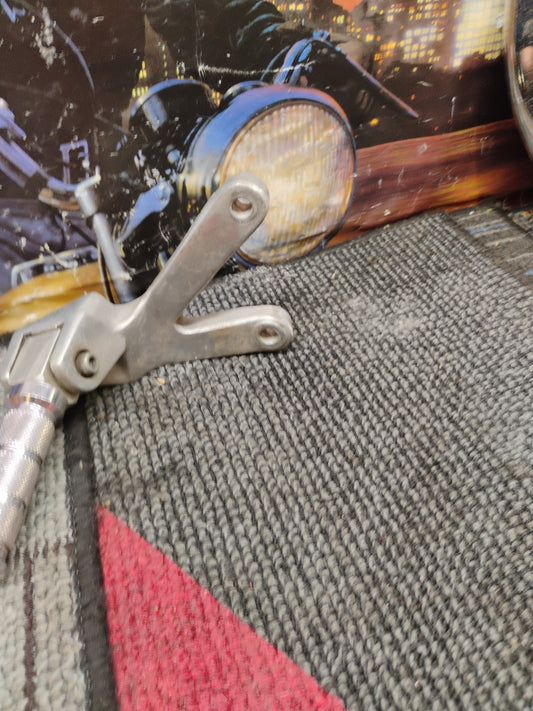 1995 Yamaha YZF600R YZF 600 YZF600 R 600R Right Rear Foot Peg Pedal Mount Back