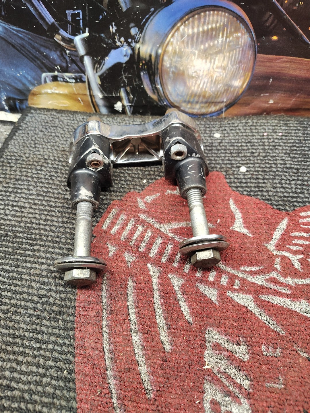 95 Harley-Davidson Sportster XL 883 1200 1" HANDLEBAR RISERS CLAMPS CHROME 4.25"