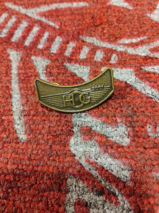 Vintage Harley Davidson MC Vest Lapel Pin 2001 Harley Owner's Group HOG Rocker