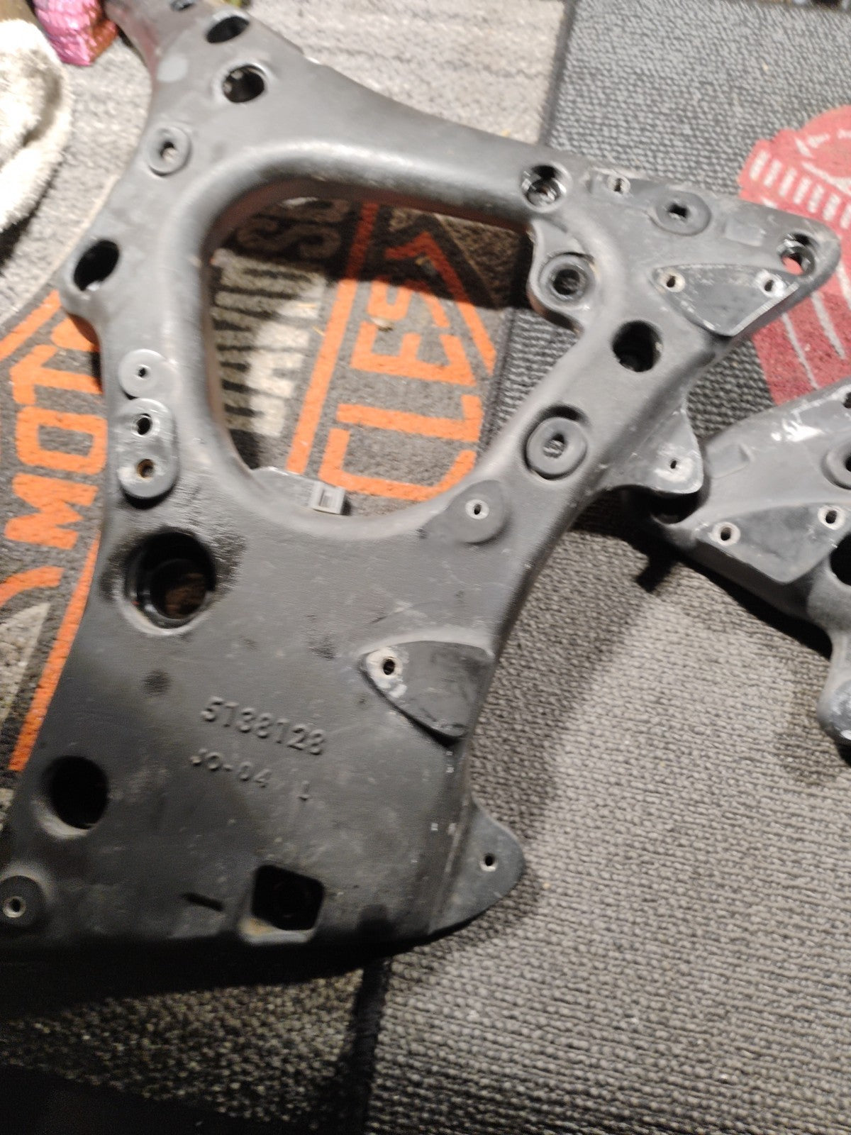 Indian Chief Chieftain & Roadmaster Left & Right Rear Subframe Support Brackets