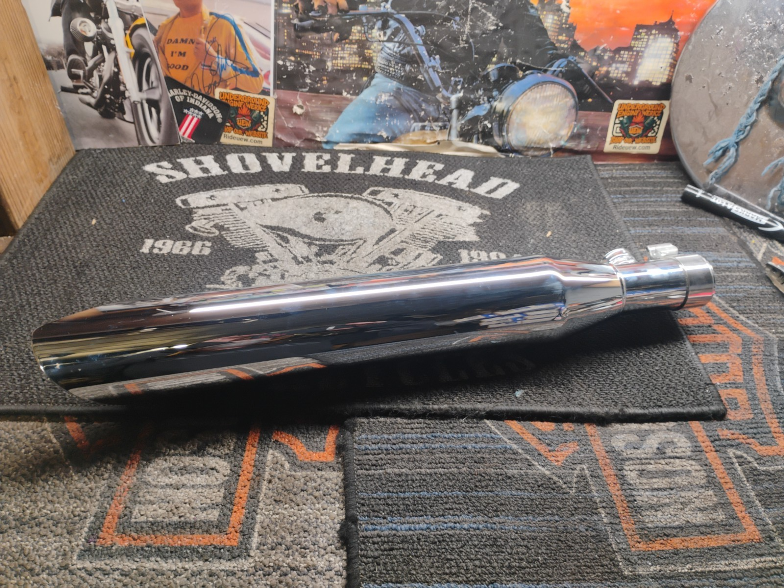 Harley-Davidson OEM Shorty Dual Rear Muffler Silencer 80391-04 Chrome