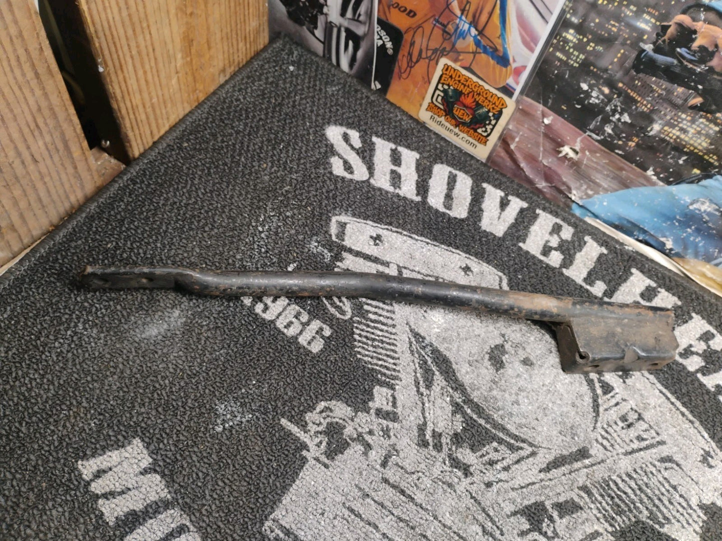 OEM Harley-Davidson Sportster Exhaust Support Bracket 1999 XLH XL1200 XL883
