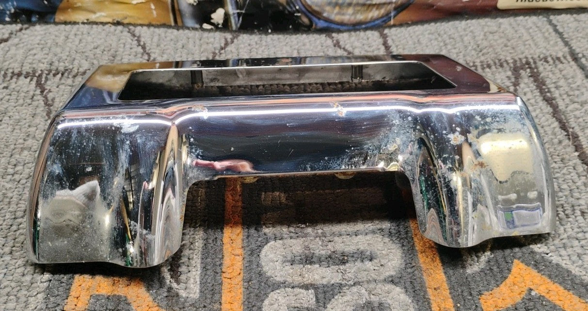 13 Harley Davidson Road Glide FLTR FLTRX Oil Cooler Guard 35N