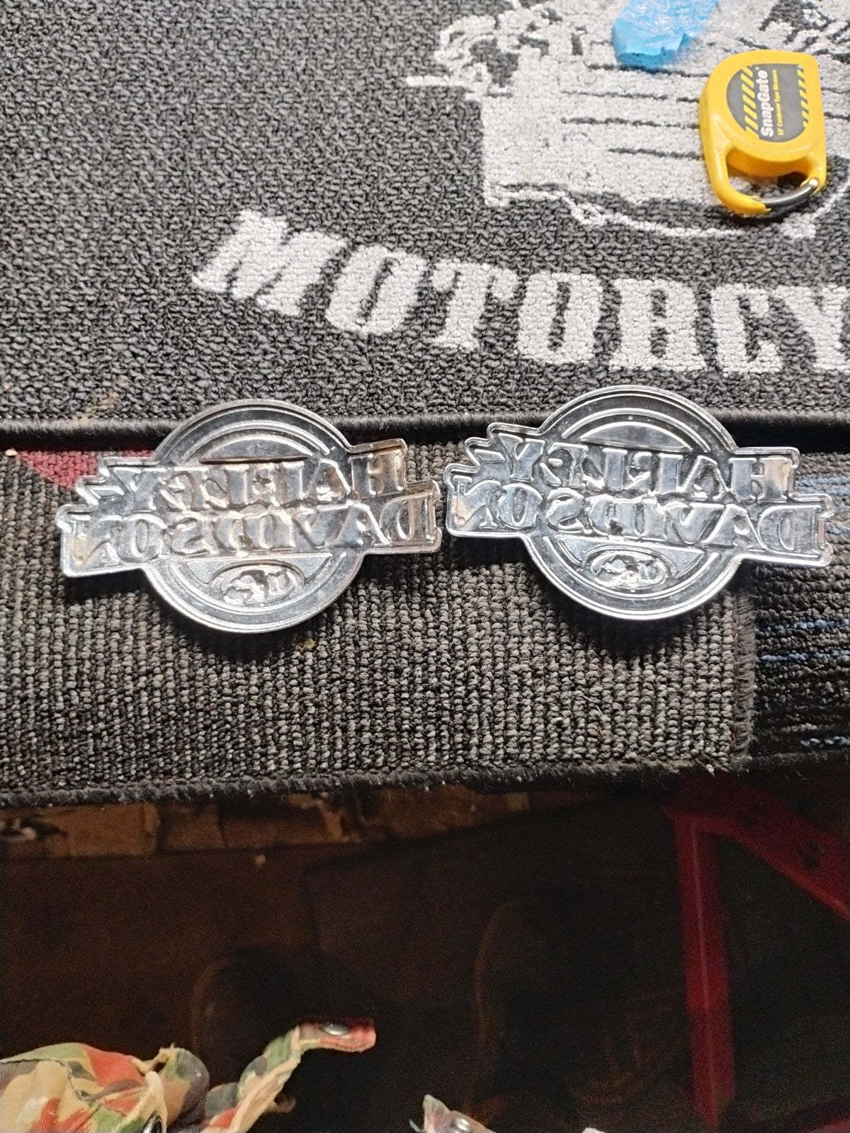 HARLEY DAVIDSON Softail FLH Street Glide OEM Fuel Gas Tank Left Emblem Badge