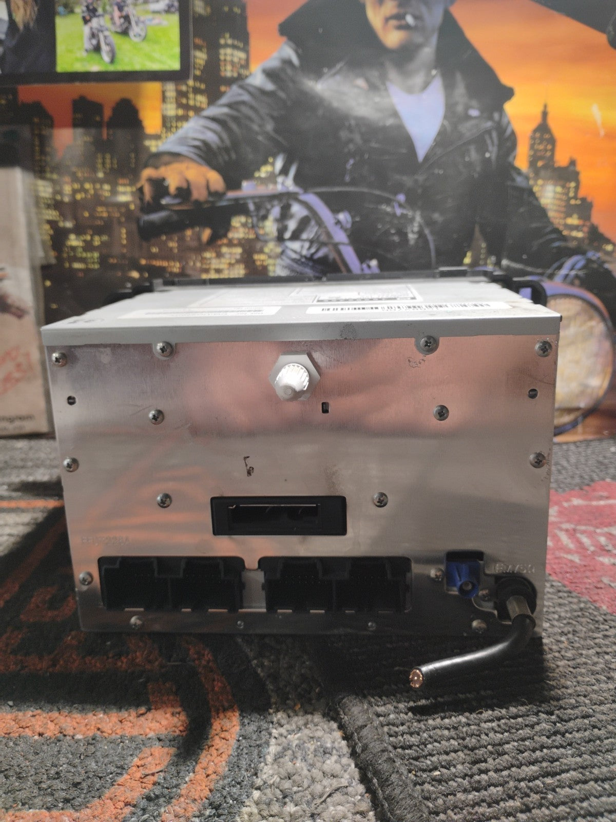 2010-2011 GMC SIERRA 1500/2500/3500 RADIO RECEIVER; PART# 20883056;(UNTESTED)