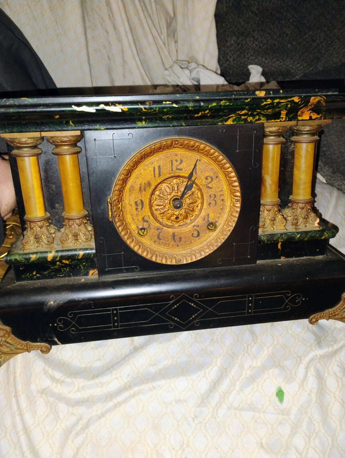 ANTIQUE SETH THOMAS 1880's - 1890's ADAMANTINE MANTLE CLOCK