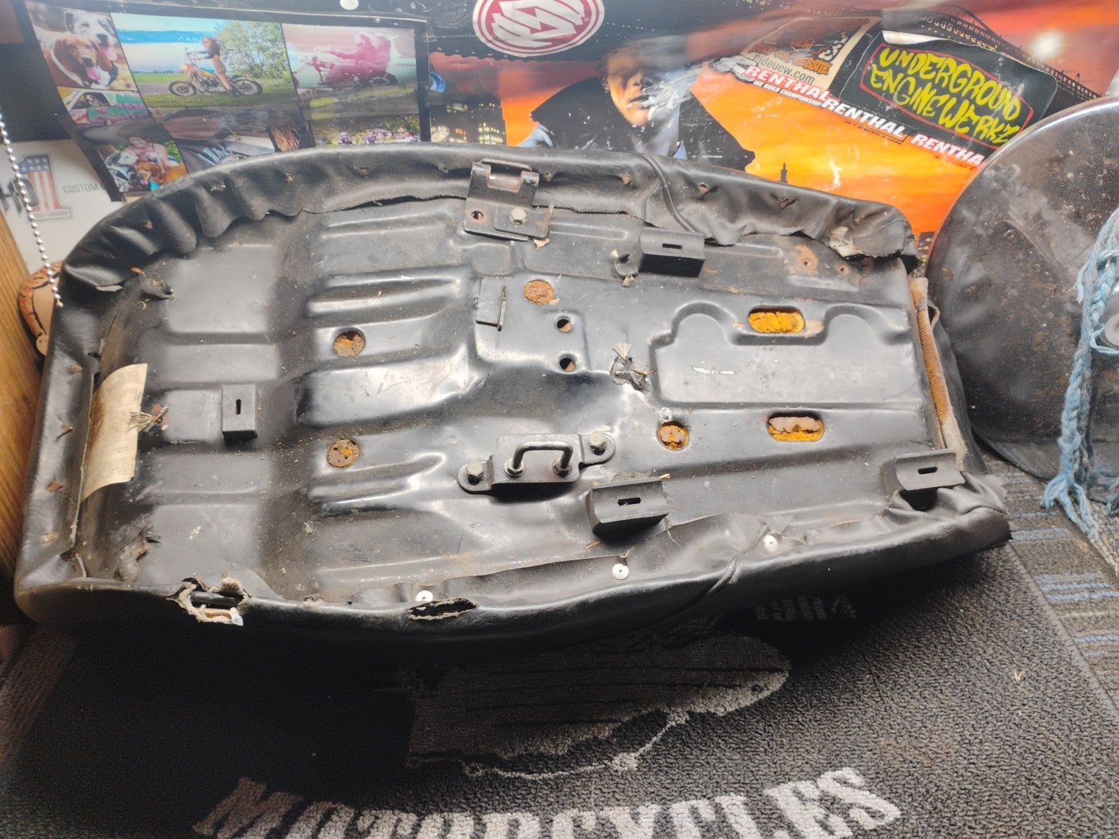 978 Kawasaki KZ1000 OEM Seat Original Pan Vintage 53001 Series1978