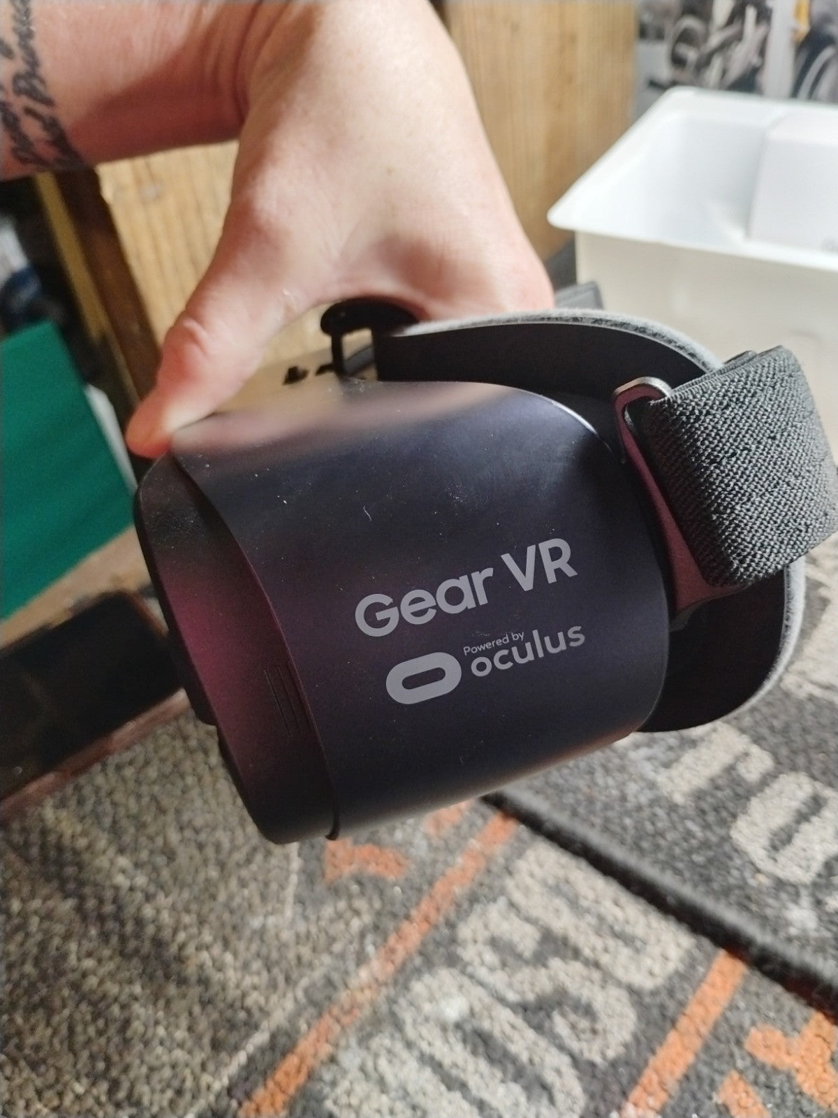 Samsung Gear VR SM-R323 Oculus VR Headset For Galaxy S7 S7 Edge S6 Note 5