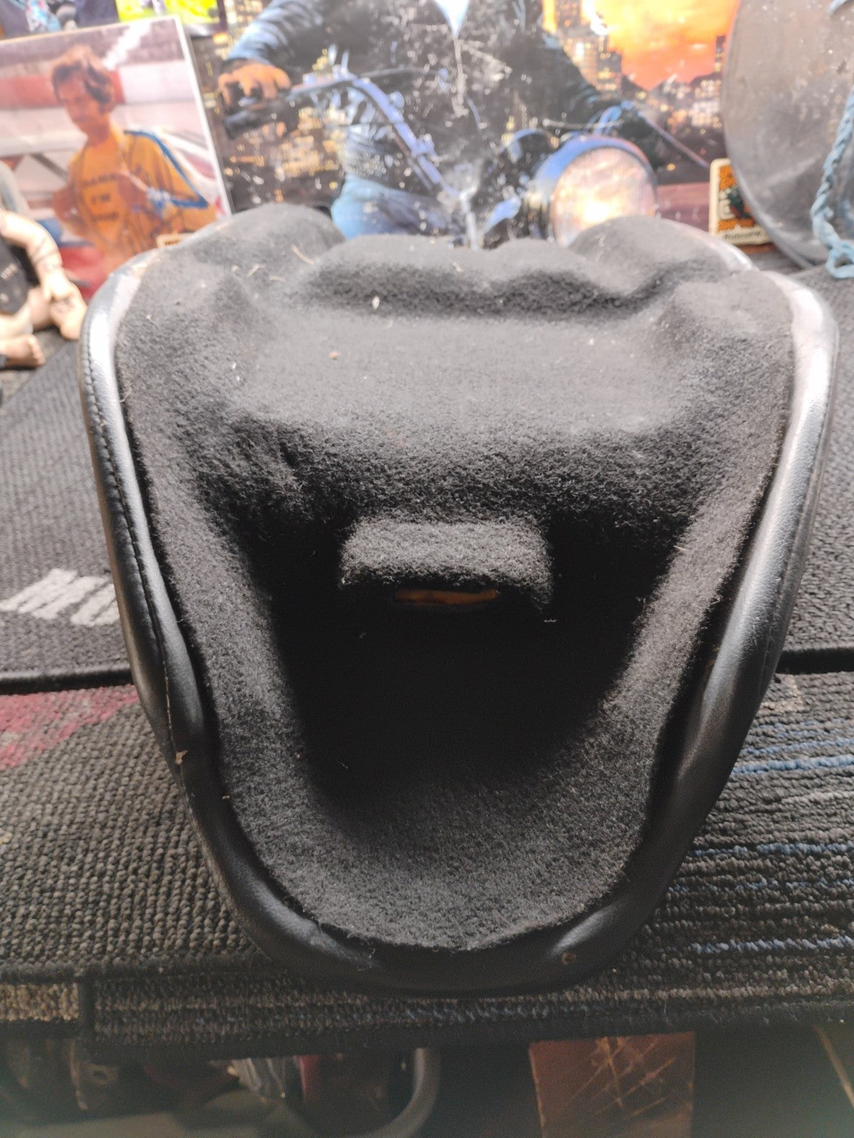 Genuine Harley Sportster Solo Seat OEM Black 1996-2003 Gunfighter Style