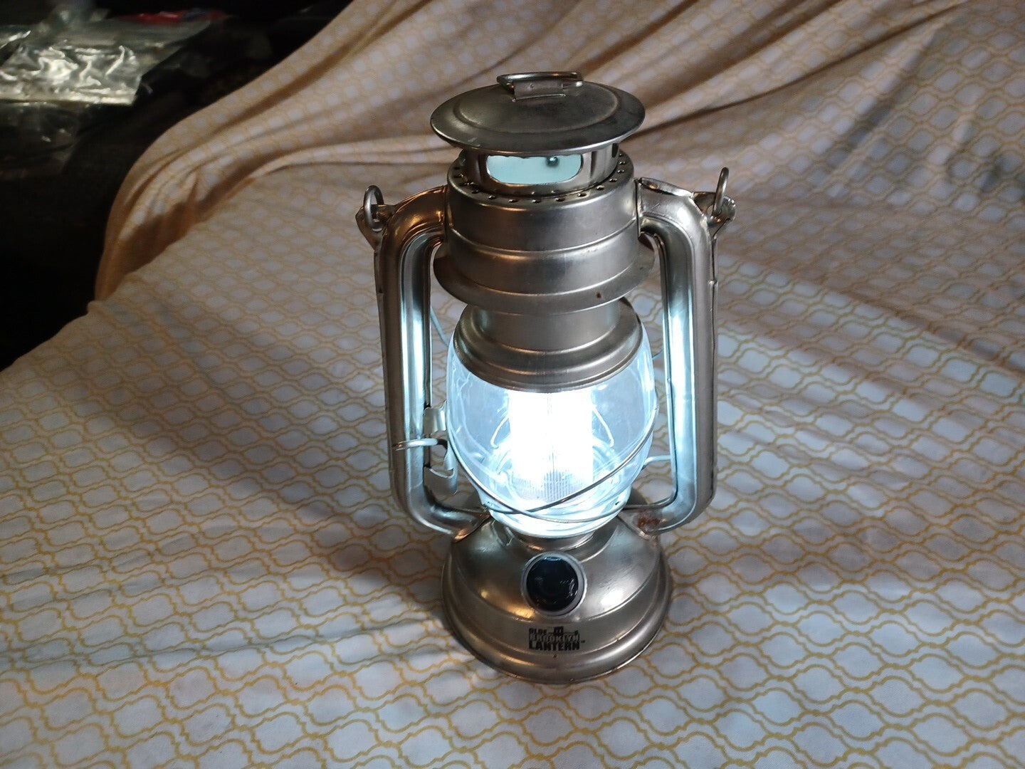 Olde Brooklyn LED Old Style Lantern - Dimmable Silver Two D Battery Operated