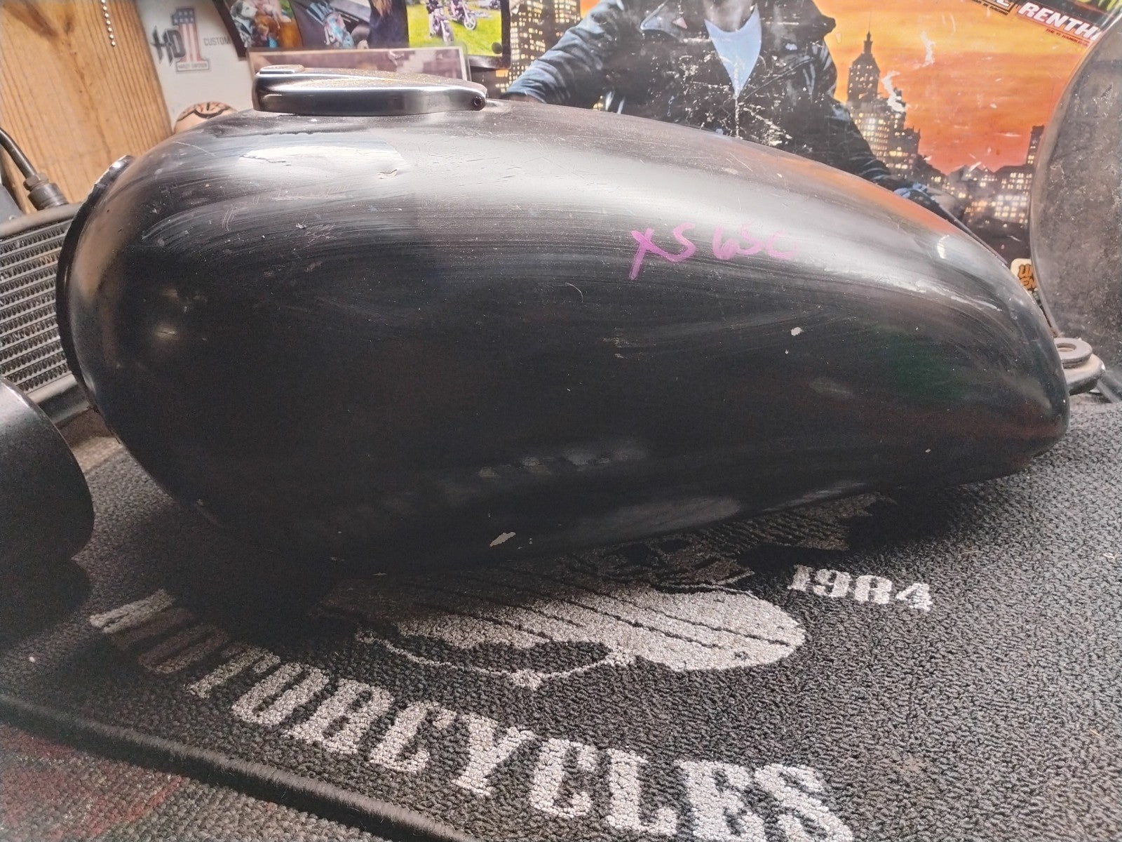 78–80 Yamaha XS650 Special Gas Tank OEM 2M0 Fuel Petrol Tank XS 650 2M0-24110