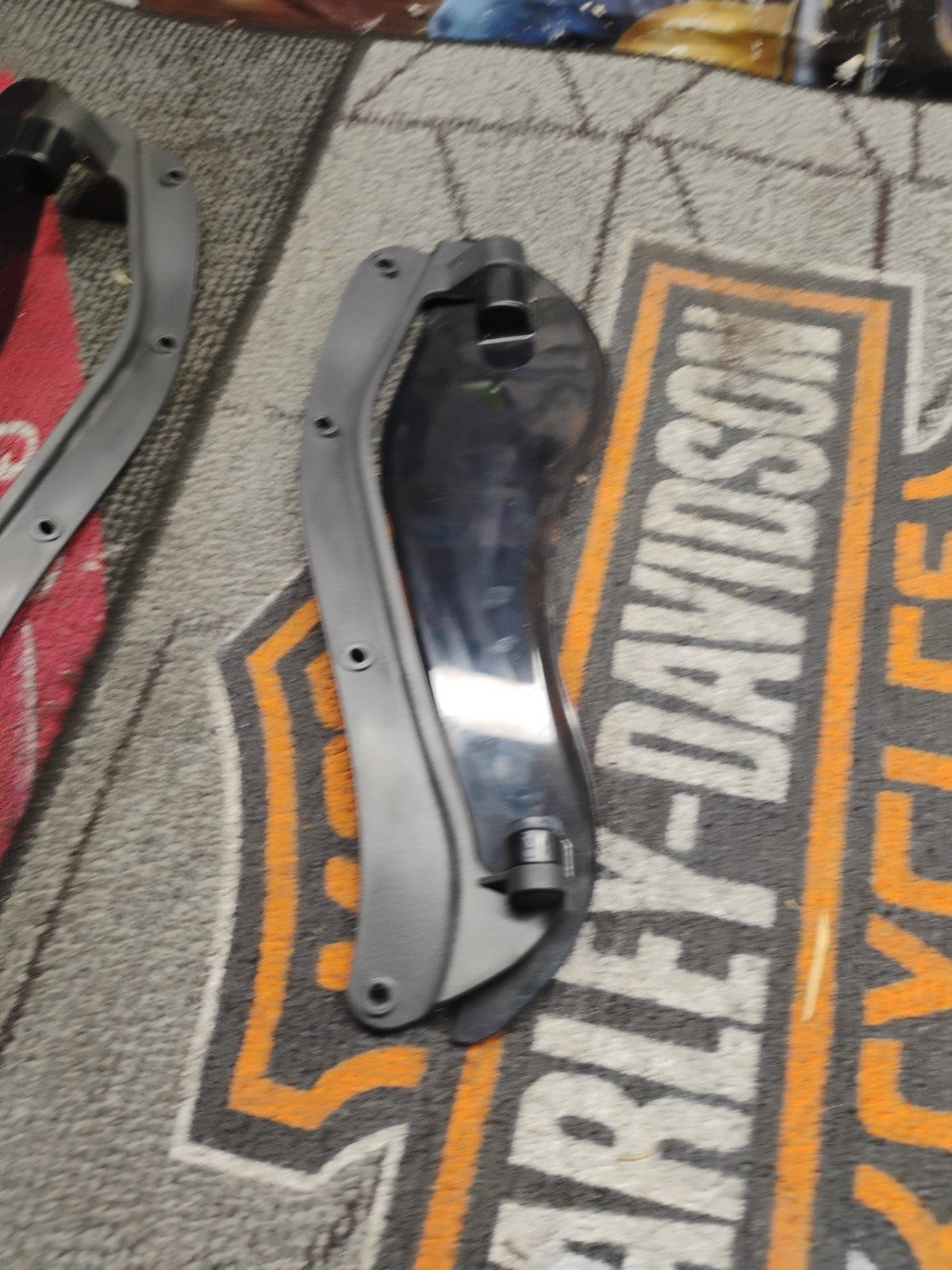 2005 05 Harley Davidson Electra Glide FLHT Aftermarket Windshield Trim Fairings