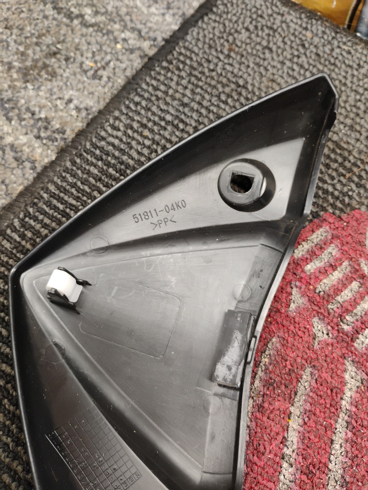 Suzuki GSX-S 1000 2015 speedometer / cockpit cover 51811-04K0