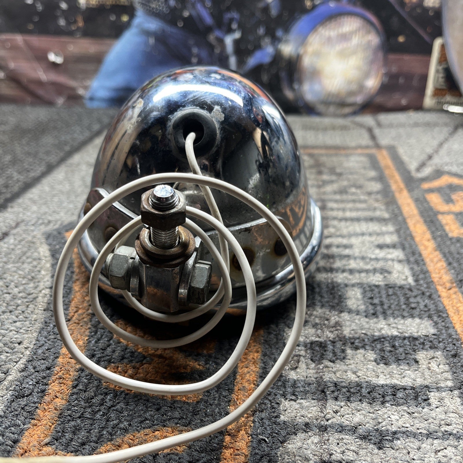 VINTAGE FOG AMBER CHROME 6 VOLT LAMP LIGHT