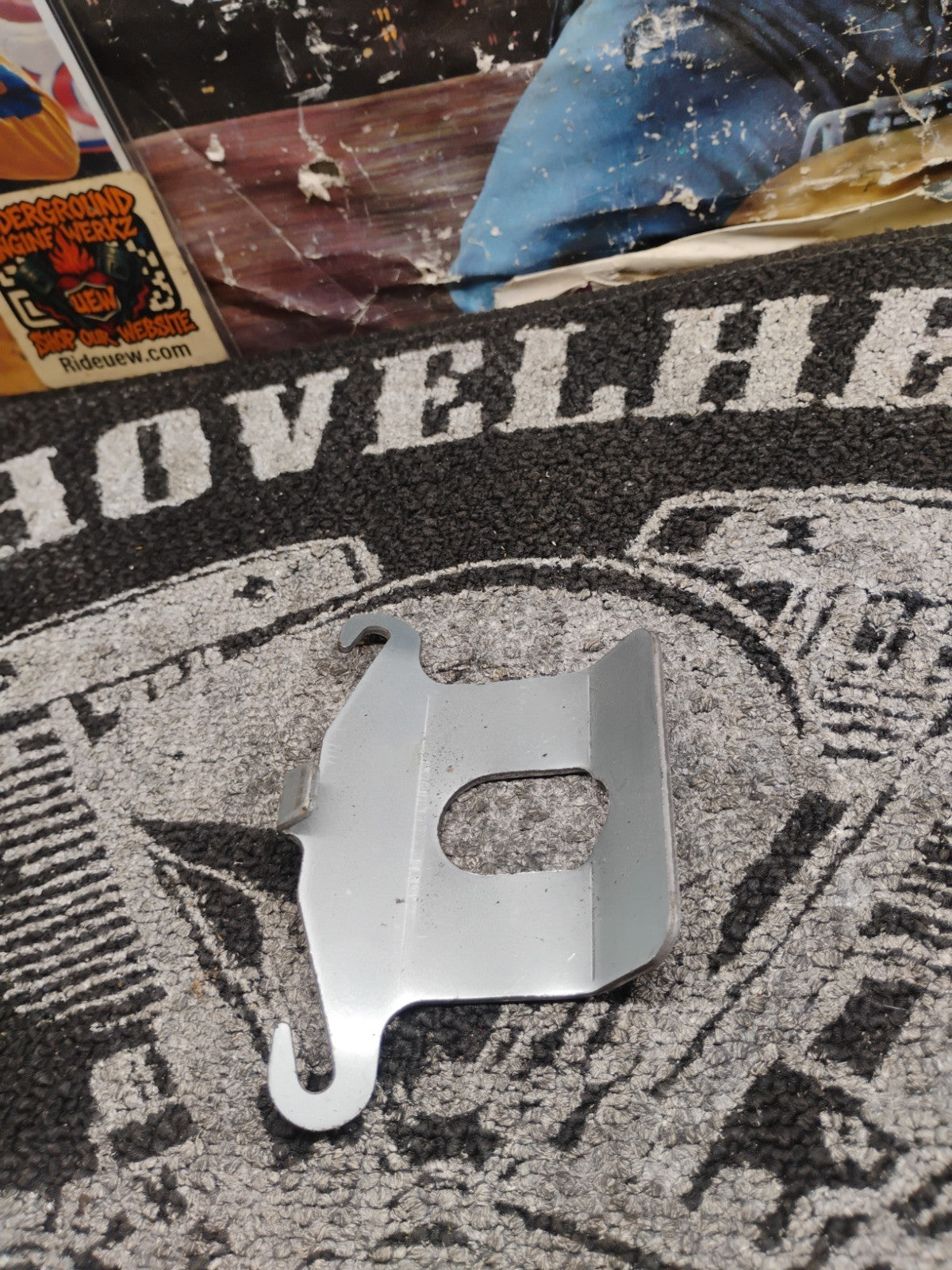 OEM Harley-Davidson Sportster Seat Mount Bracket XL883 XL1200 2004-2006